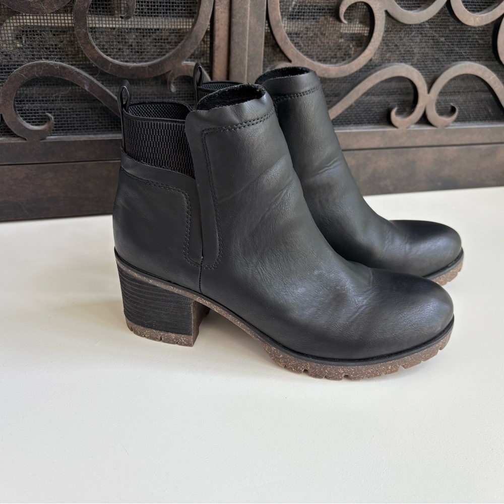 NWOB Korks Elise Block Ankle Boots Size 9.5